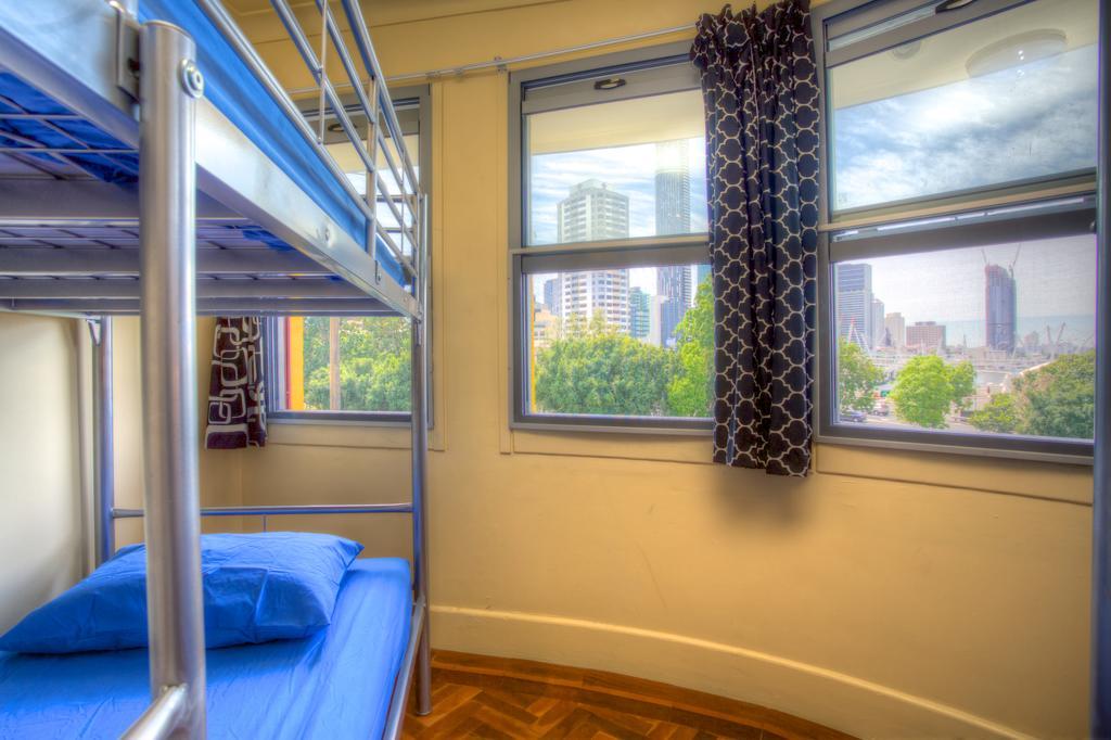 Big Bird Backpackers Brisbane Exterior photo